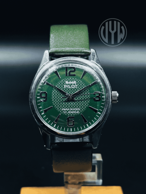 Rare Vintage HMT Pilot Green Dial Silver Figure Hand Winding {Hand winding} Men's Watch Movement 17 Jewels - Image 2