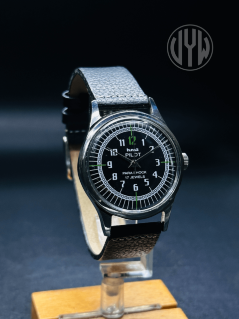 Rare Vintage HMT Black Pilot Dial Hand Winding {Hand winding} Men's Watch Movement 17 Jewels - Image 4