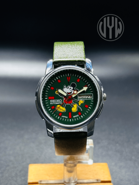 Vintage Seiko 5 Automatic Green dial silver Case Day/Date Caliber No.6309 Wrist Watch Japan Made - Image 4