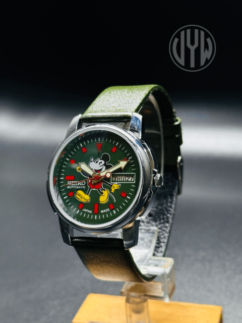Vintage Seiko 5 Automatic Green dial silver Case Day/Date Caliber No.6309 Wrist Watch Japan Made - Image 5