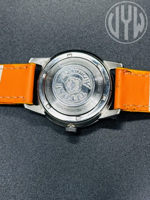 Vintage Titoni Airmaster Rotomatic 25 Jewels Orange Dial Only Date Swiss Made Men's Wrist Watch - Image 10